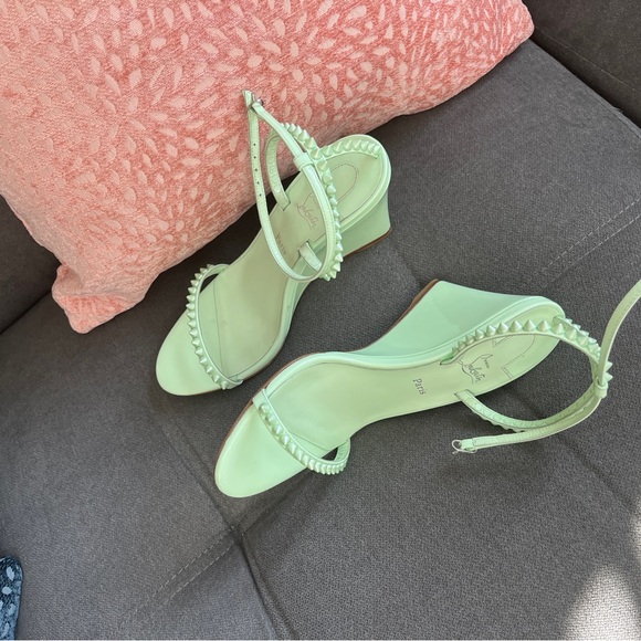 Christian Louboutin So Me 85 studded patent-leather wedge sandals - Picture 10 of 10